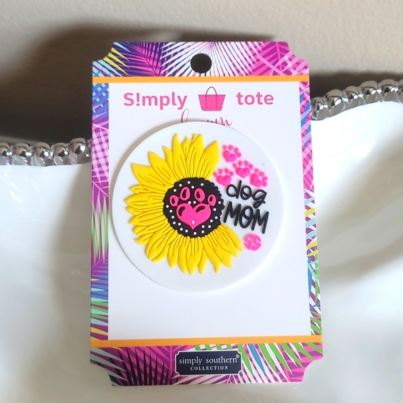 Simply Tote Bag Charm - Dog Mom - Picture 1 of 1